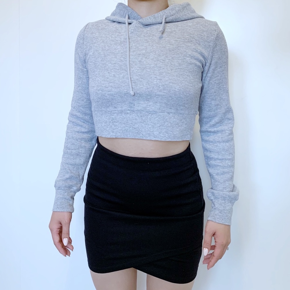TALULA SKIRT SIZE XXS BLACK - MINT CONDITION